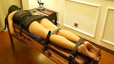 Chinese Babe Severely Spanked On The